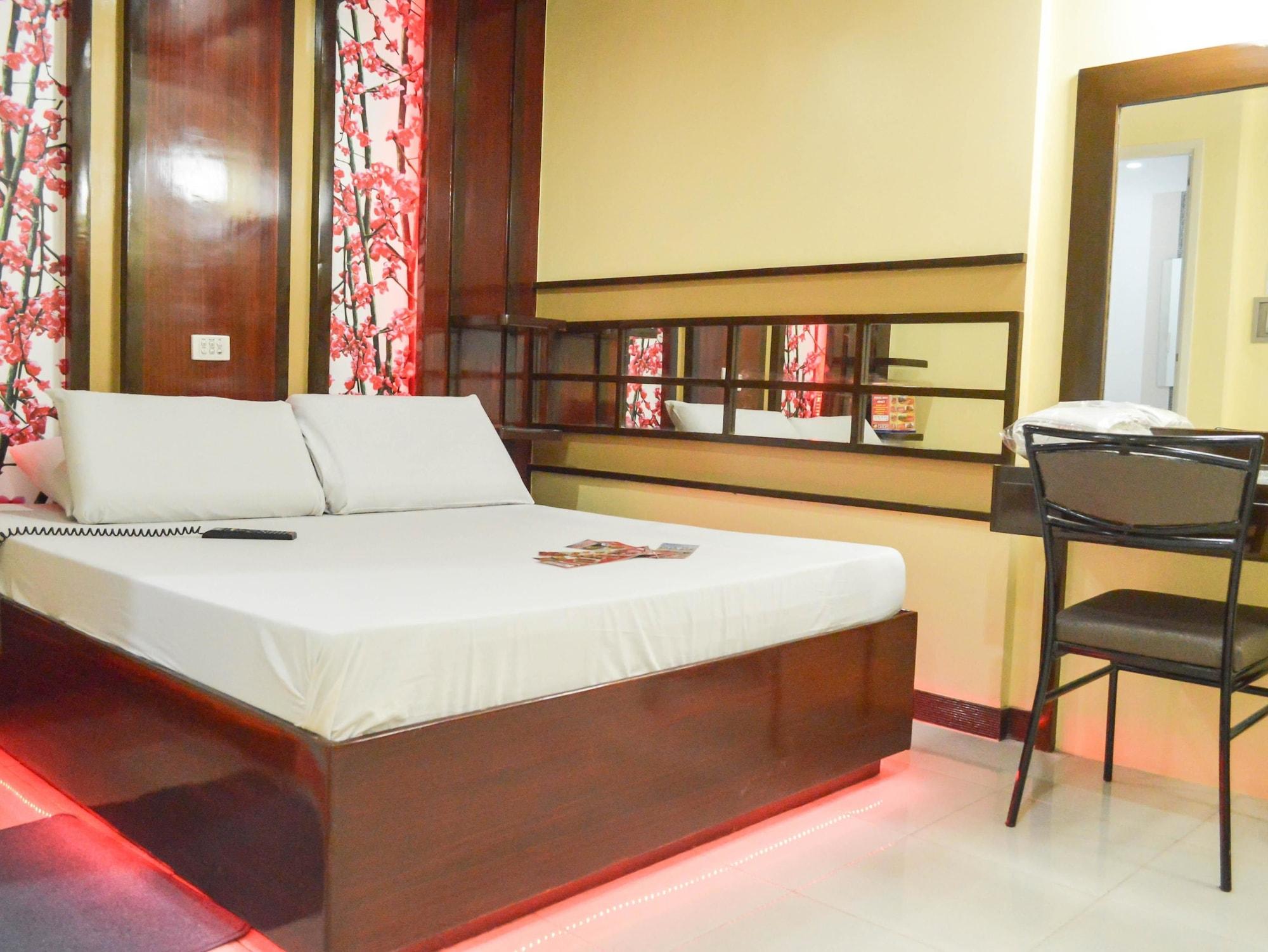 Hotel Sogo Pasay Wood Street Exteriér fotografie