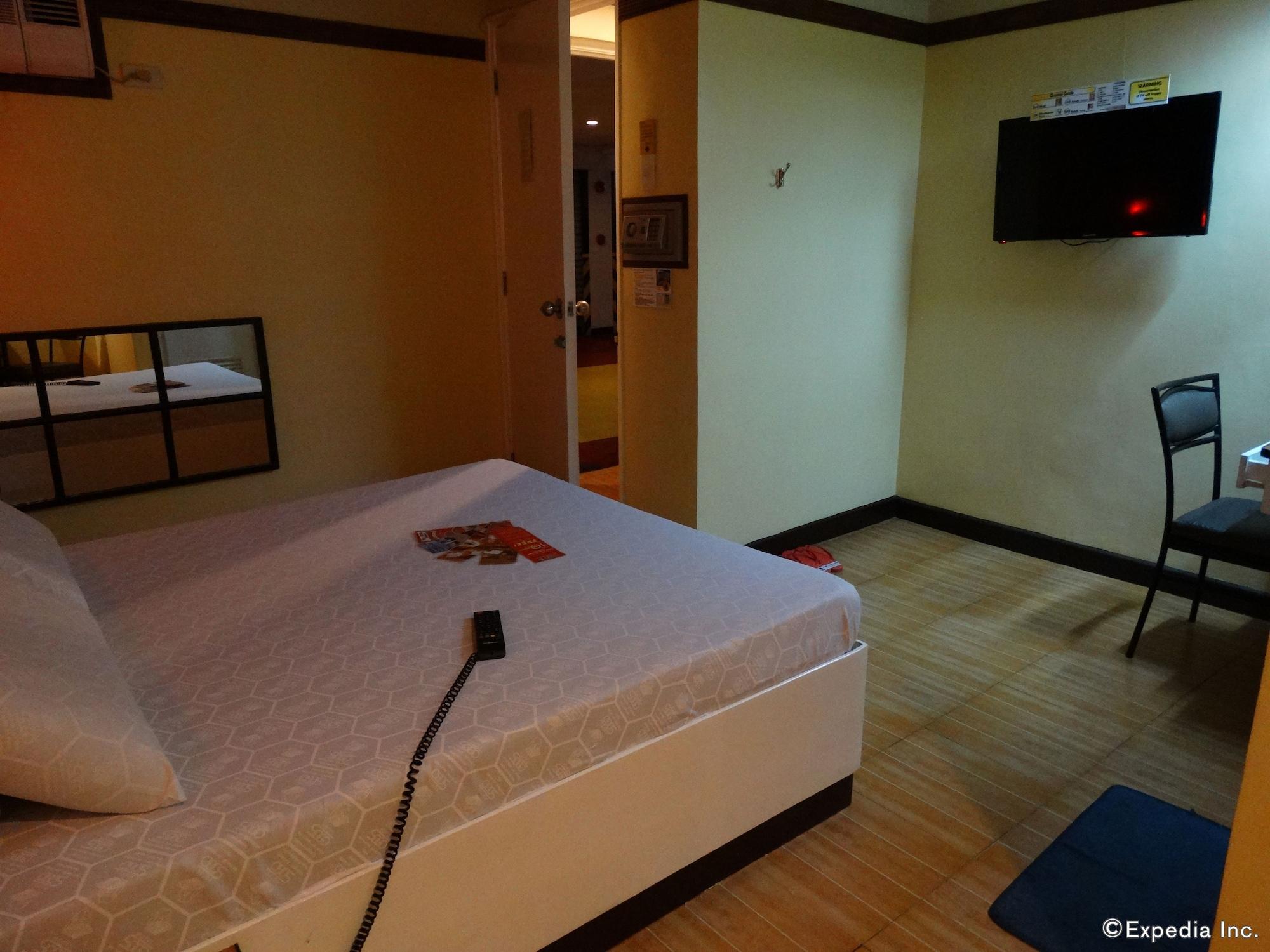 Hotel Sogo Pasay Wood Street Exteriér fotografie