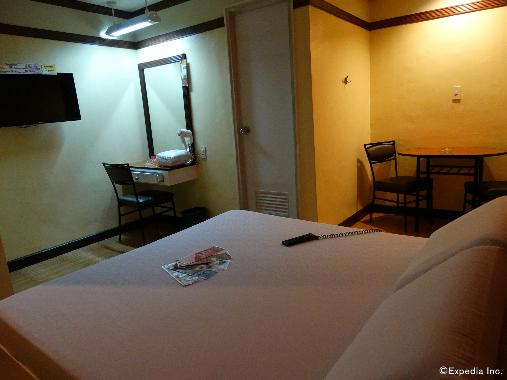 Hotel Sogo Pasay Wood Street Exteriér fotografie