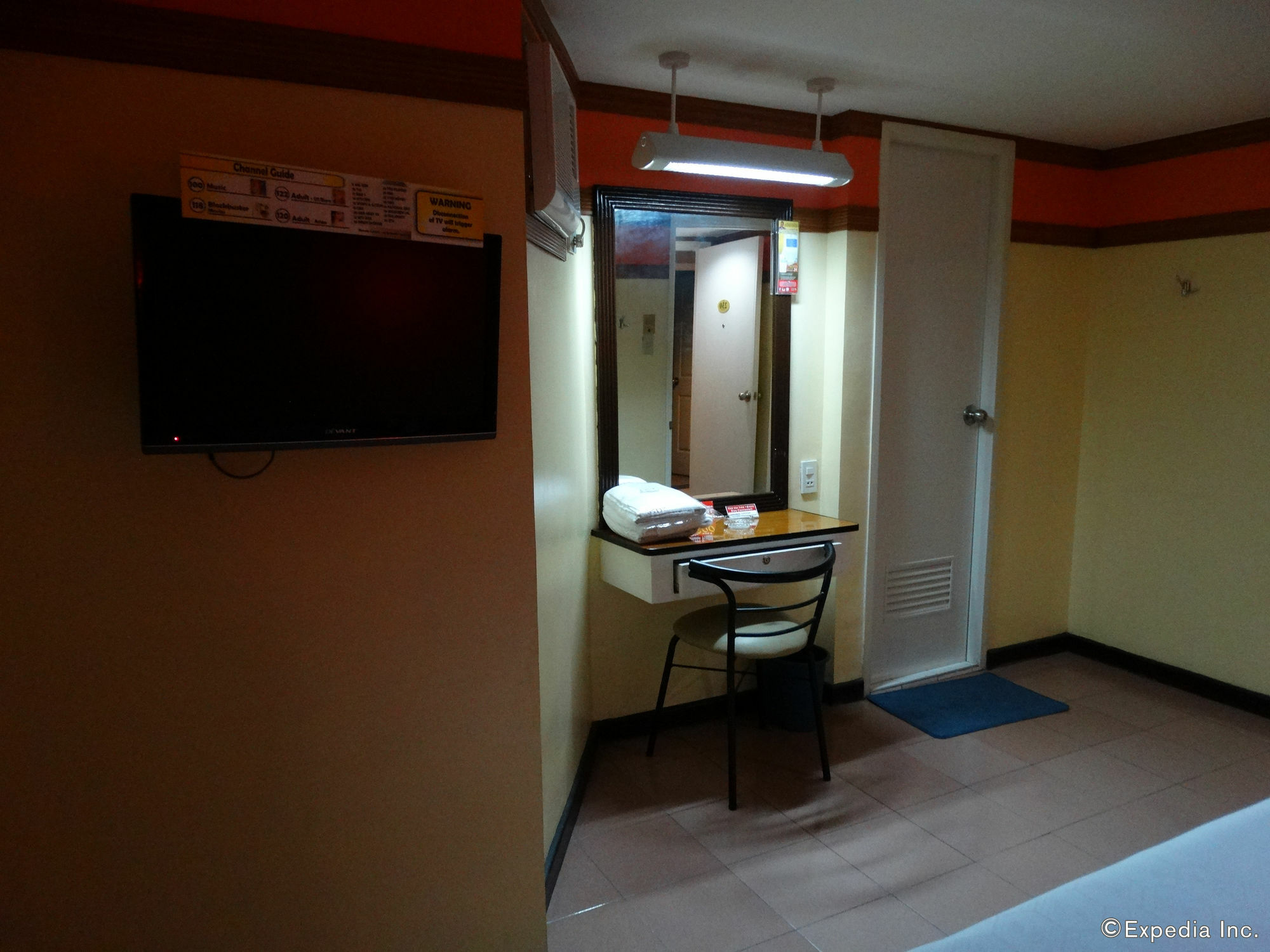 Hotel Sogo Pasay Wood Street Exteriér fotografie