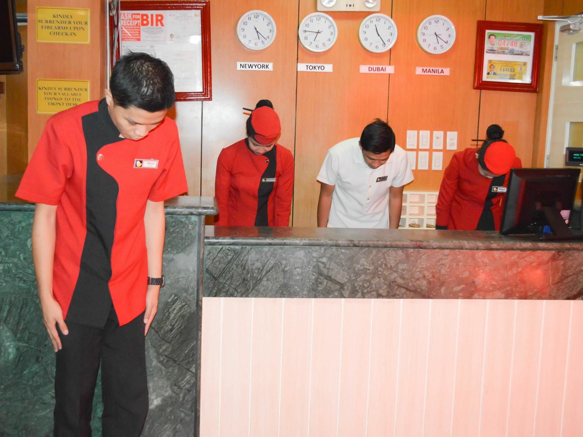 Hotel Sogo Pasay Wood Street Exteriér fotografie