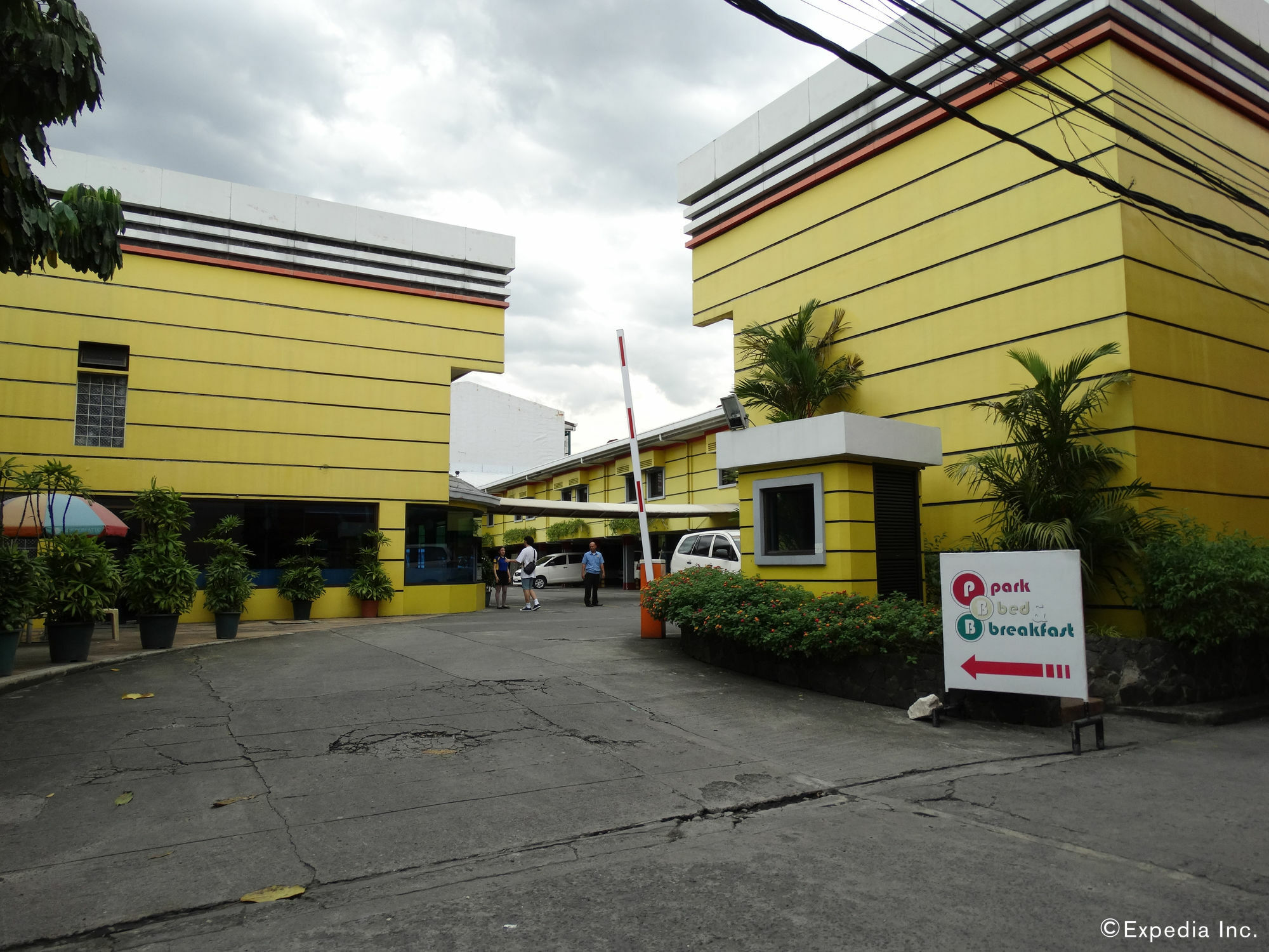 Hotel Sogo Pasay Wood Street Exteriér fotografie