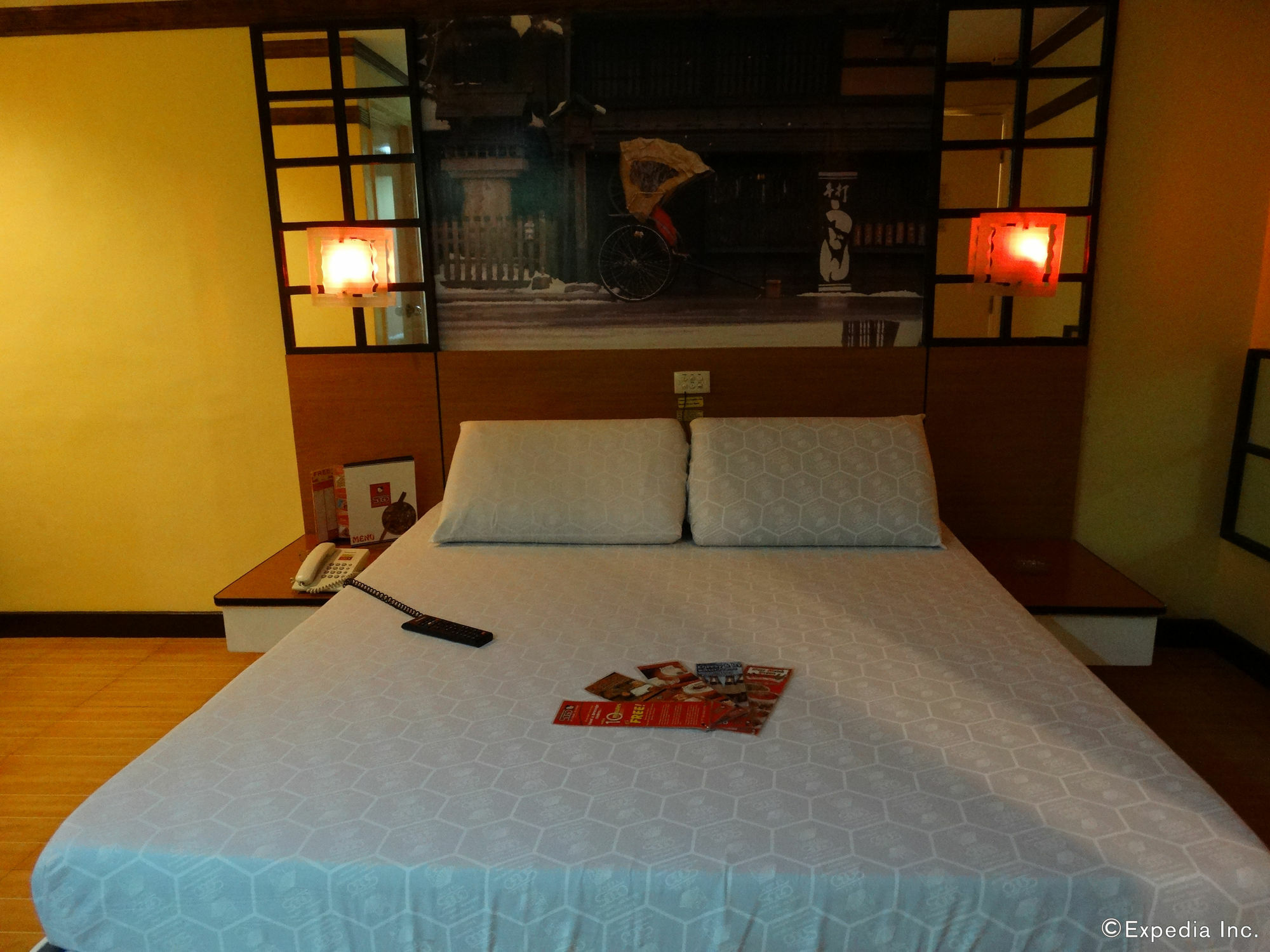 Hotel Sogo Pasay Wood Street Exteriér fotografie
