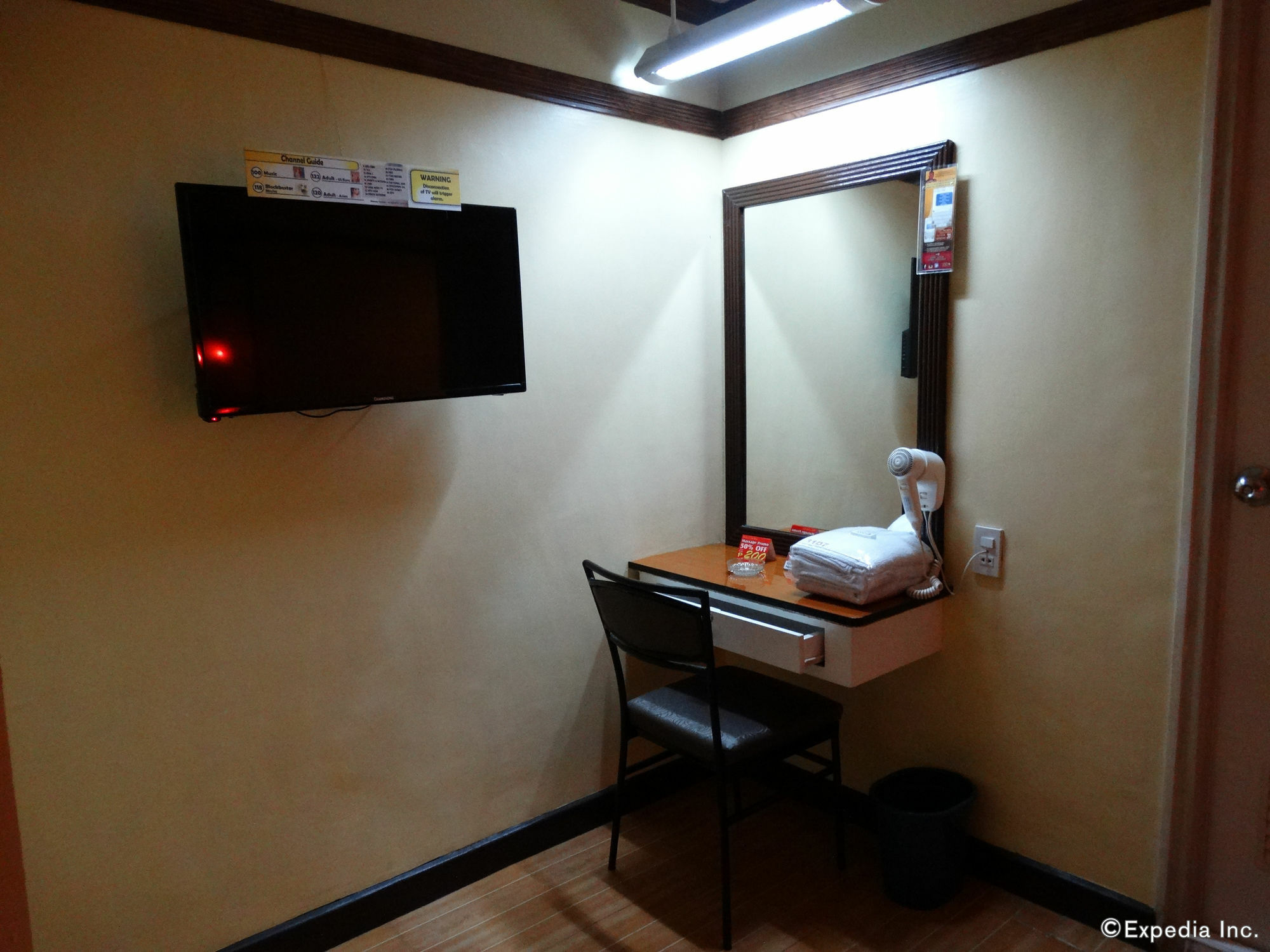 Hotel Sogo Pasay Wood Street Exteriér fotografie